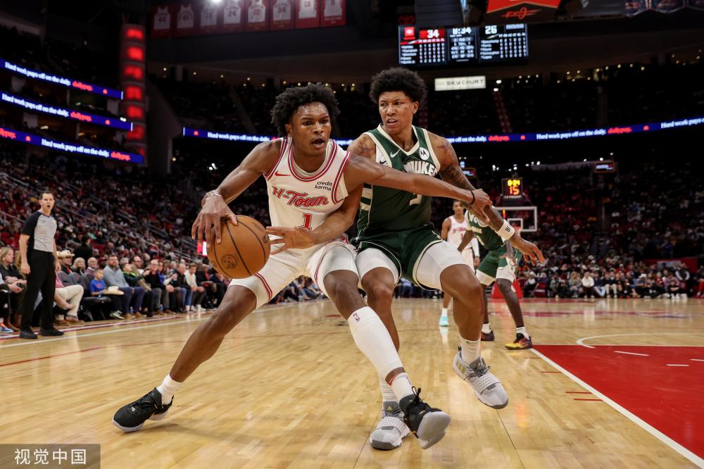 记压哨三分 记压哨三分