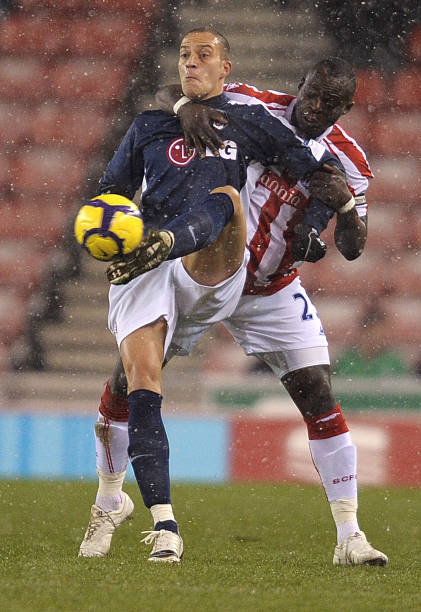 詹姆斯迅速 詹姆斯迅速