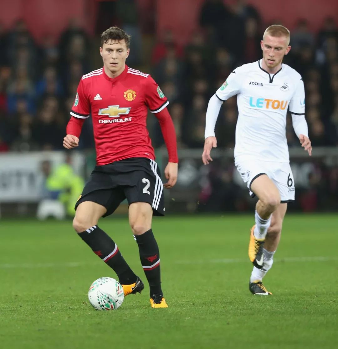 安布罗西尼 安布罗西尼